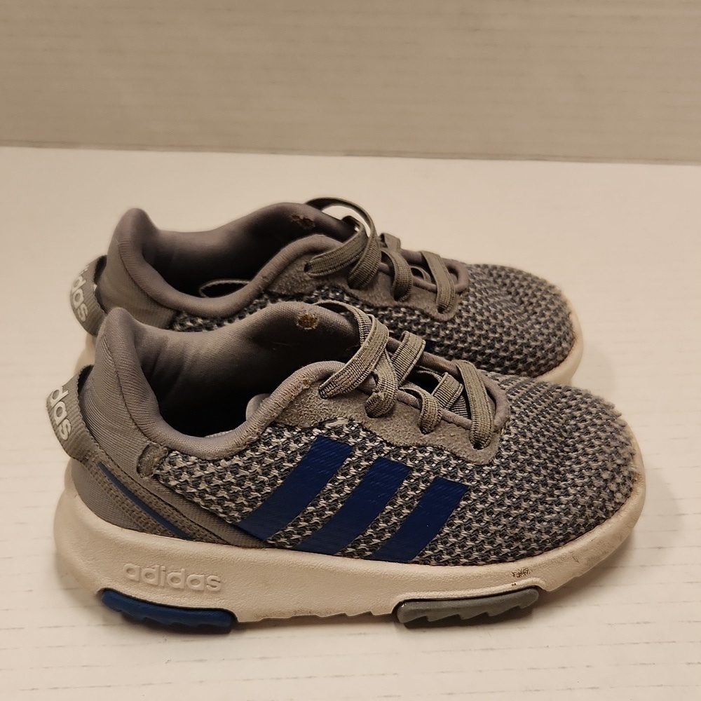 Adidas shoes size 7K gray blue sneakers has flaw play shoe